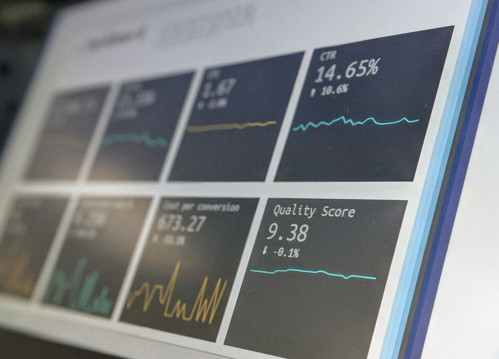 What "99.9% Uptime" Actually Means (And What It Doesn't) ⏱️